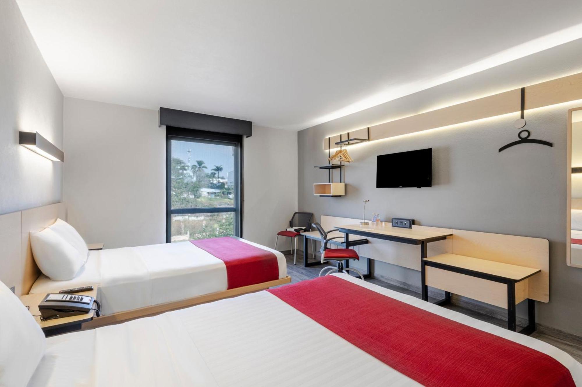 City Express By Marriott Guadalajara Aeropuerto Las Pintas Exterior photo