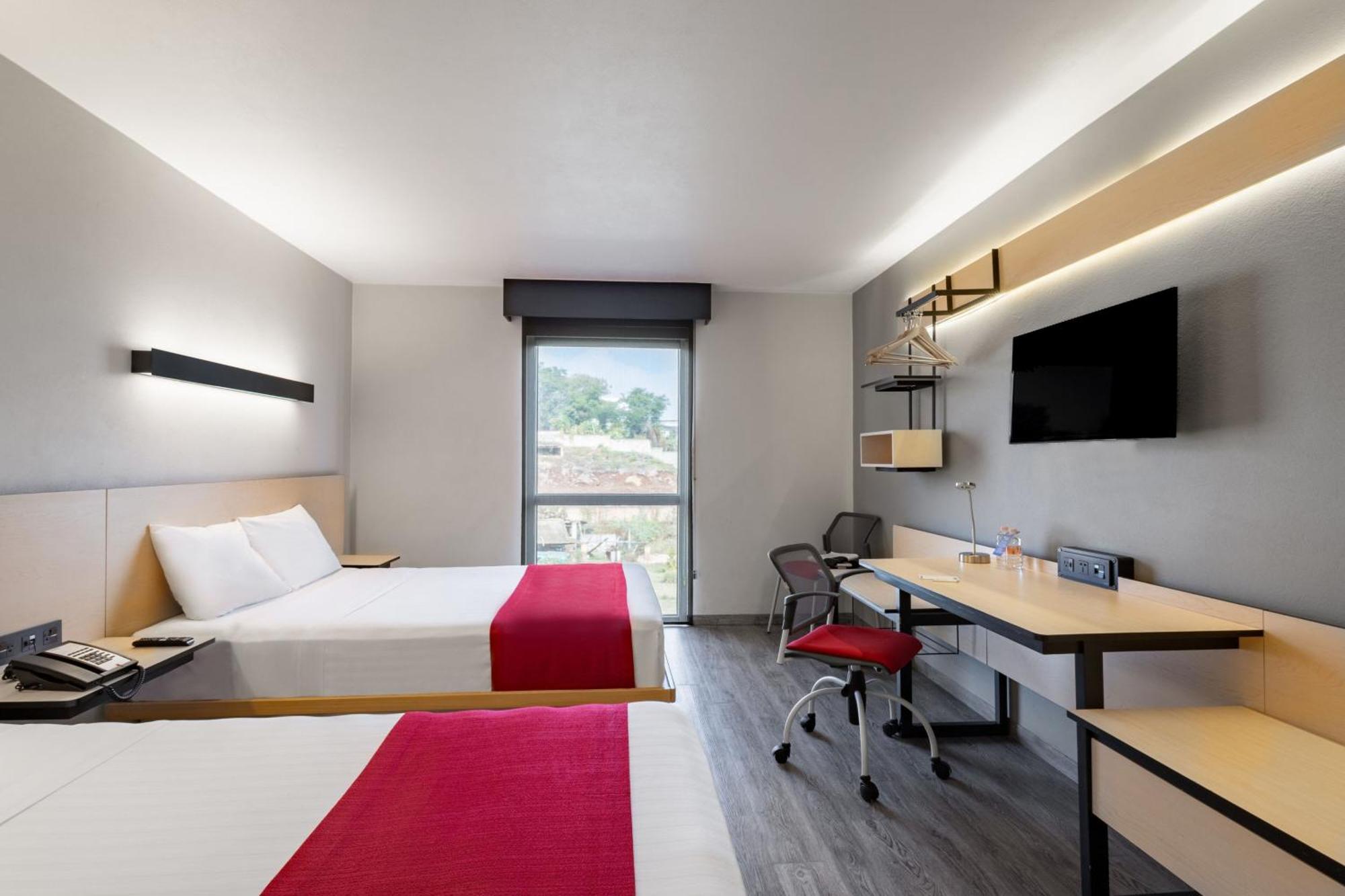 City Express By Marriott Guadalajara Aeropuerto Las Pintas Exterior photo